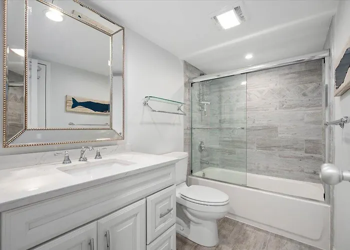Towers-picturesque Ocean Views In 2 Bedroom With Indoor Pool! *