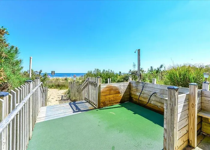 Towers-picturesque Ocean Views In 2 Bedroom With Indoor Pool! * Ocean Stadt
